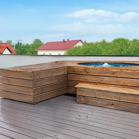 Sky9 Luxury Four-bedroom With Private Whirlpool Villa *