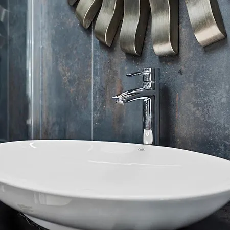 Sky9 Luxury Four-bedroom With Private Whirlpool * Voesendorf
