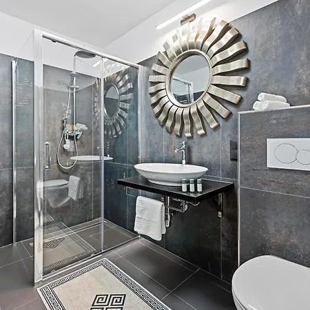 Villa Sky9 Luxury Four-bedroom With Private Whirlpool *