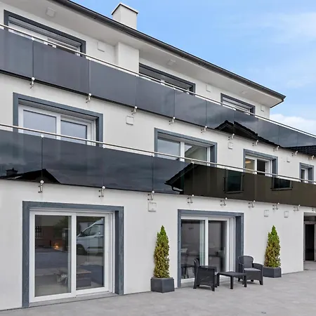Sky9 Luxury Four-bedroom With Private Whirlpool *